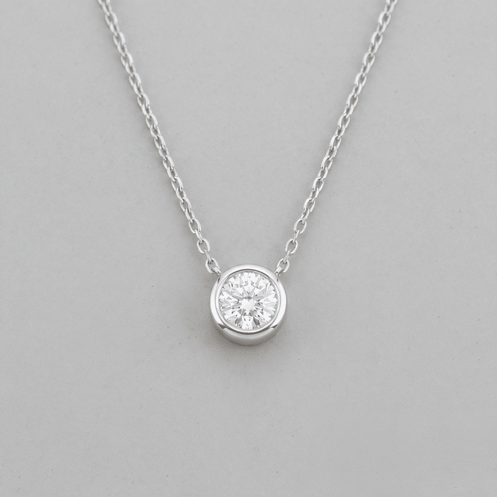 Private label lab-grown diamond pendant
